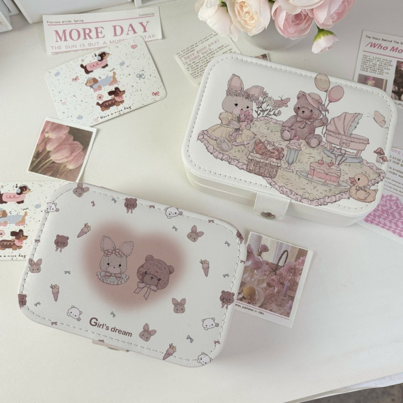 Hordozható bőr ékszerdoboz – utazási tok anime mintával, lágy felület, testreszabható