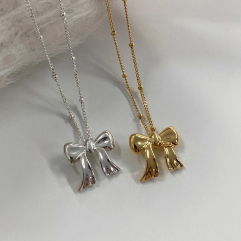 Masnis medálos nyaklánc, 925 ezüst, elektroplakolás, oldalsó lánc