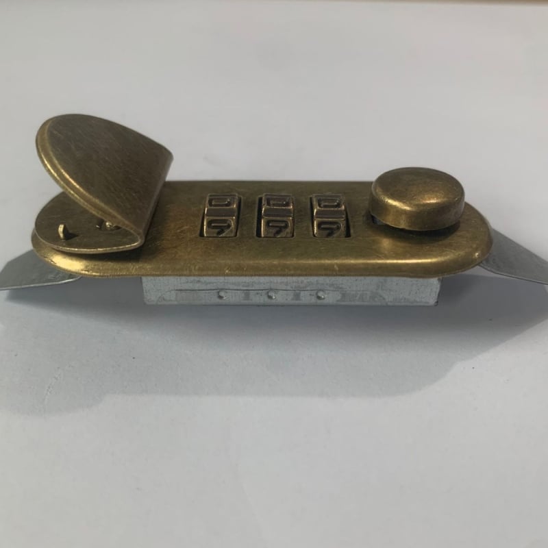 Bőröndzár, fémből készült, anti-theft funkcióval, Creativity márka, 2024 tavaszán