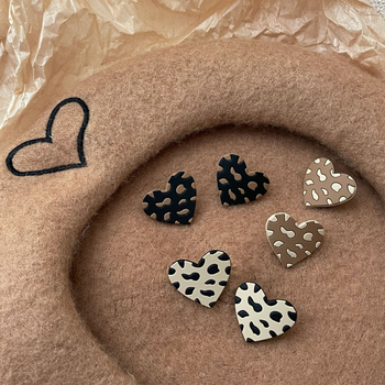Σκουλαρίκια κορεατικού στυλ με γεωμετρικό σχέδιο καρδιάς για παιδιά, φινίρισμα βαφής με ψήσιμο, μέταλλο