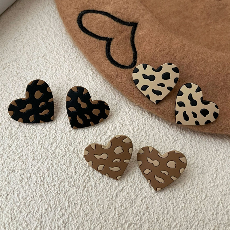 Σκουλαρίκια κορεατικού στυλ με γεωμετρικό σχέδιο καρδιάς για παιδιά, φινίρισμα βαφής με ψήσιμο, μέταλλο