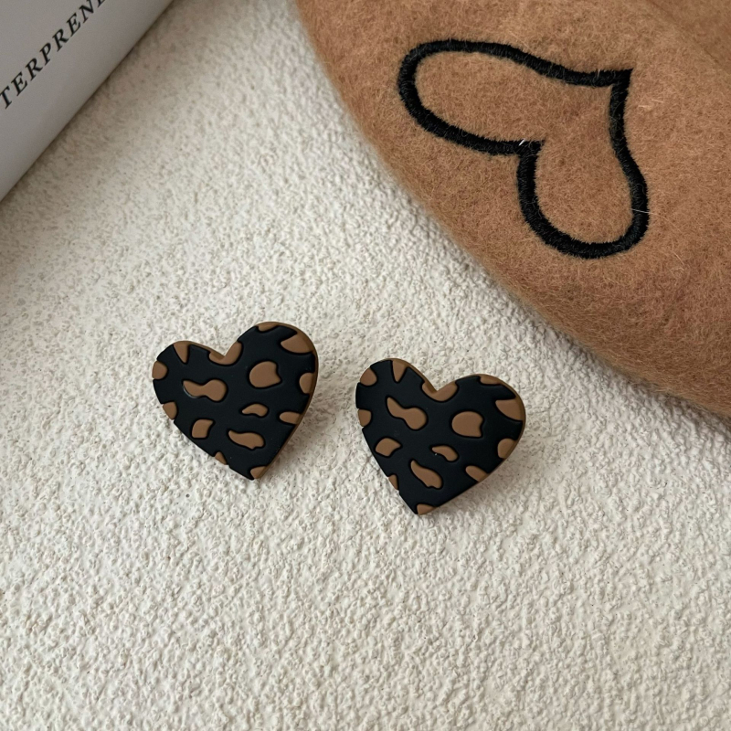 Σκουλαρίκια κορεατικού στυλ με γεωμετρικό σχέδιο καρδιάς για παιδιά, φινίρισμα βαφής με ψήσιμο, μέταλλο