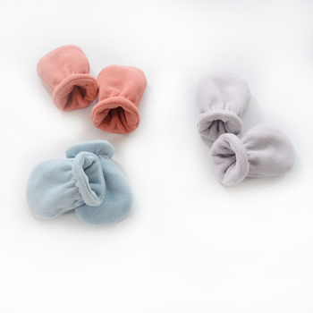 Újszülött babakesztyűk polár fleece, uniszex, varrat nélküli kialakítás, meleg és vastag, egyszínű minta, 0-1 év, téli és tavaszi szezonra