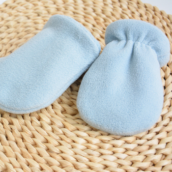 Újszülött babakesztyűk polár fleece, uniszex, varrat nélküli kialakítás, meleg és vastag, egyszínű minta, 0-1 év, téli és tavaszi szezonra