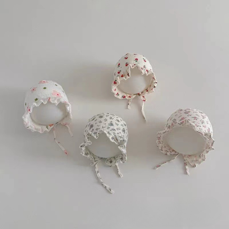 Kapa za bebe u dvorskom stilu — pamuk, kupolasti vrh, široki obod, zaštita od sunca, prozračna, za 0–12 mjeseci (proljeće–jesen)