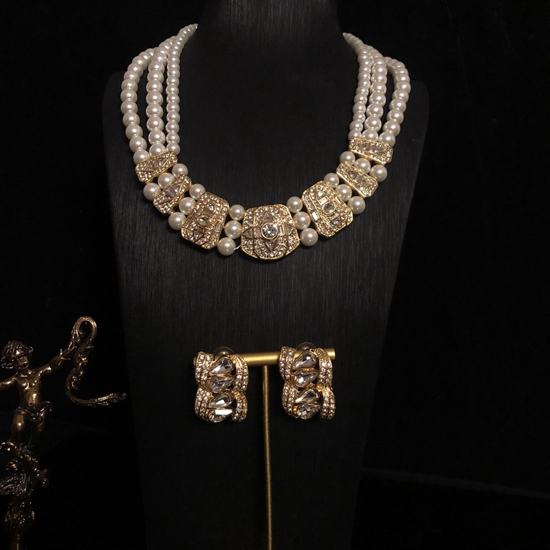 Set ogrlice i naušnica s perlama, vintage Hepburn stil, kamenje, dijamantna obrada, zlatno premazano, duljina ≤ 30 cm