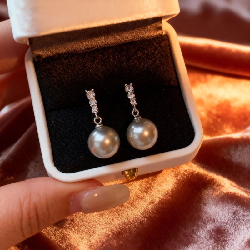 Cercei cu formă geometrică, stil zână; material: sidef; tijă de urechi: argint 925; finisaj: electroplacare.