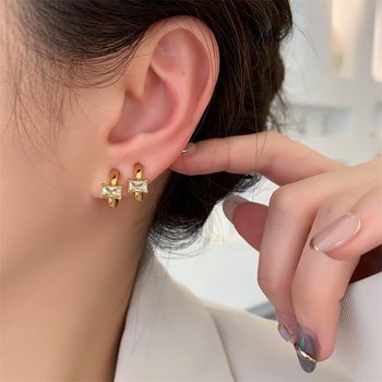 Fülcsipesz fülbevaló – titan‑cső, elektropolírozás, édes hűvös szél stílus, személyes tendencia