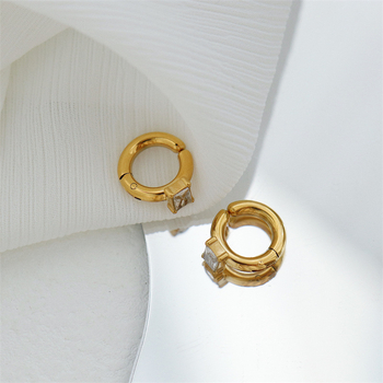 Fülcsipesz fülbevaló – titan‑cső, elektropolírozás, édes hűvös szél stílus, személyes tendencia