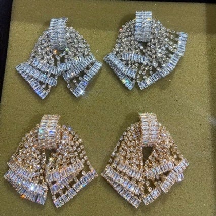 Cercei cu funda în formă de papion și design geometric, bază din cupru placat cu aur, electroplating, știft din argint 925, stil lux lejer