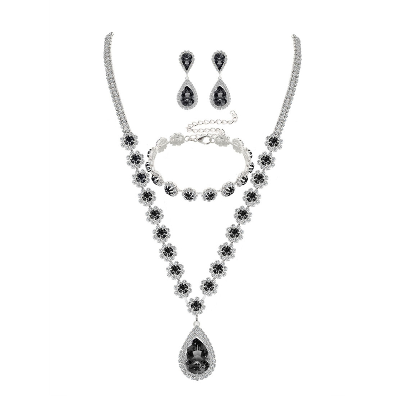 Set de bijuterii cu rhinestone pentru mireasă: Colier, Cercei în formă de picătură și brățară (Material: Rhinestone; Formă: Picătură; Lanț: Lanț normal; Brand: Lichunhua; Sezon: Iarna 2025)