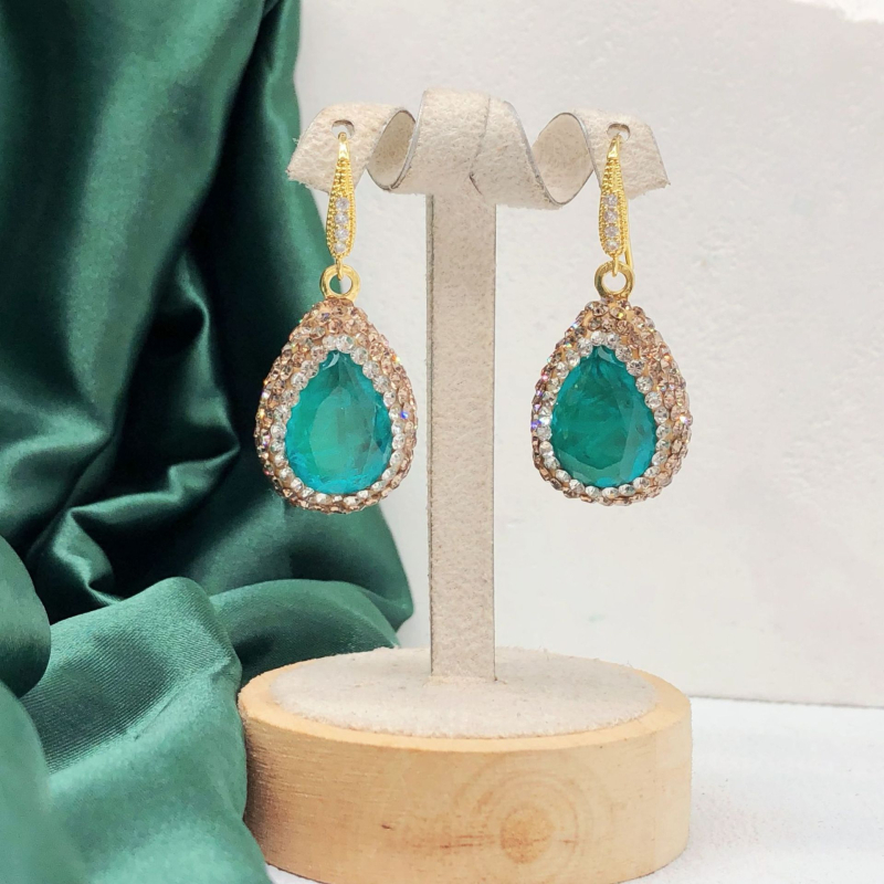 Set nakita: Paraiba materijal, dijamantno postavljen, kapkovitog oblika privjesak, kutija lanac, uključuje naušnice, ogrlicu i prsten