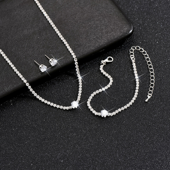 Set nakita s rhinestones: naušnice, ogrlica i dodaci za ruku; minimalistički stil, dijamantna obrada, uzorak zvijezda/sunce i mjesec/kosmos