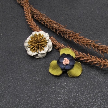Cvjetna corsage broš, unisex, tkanina, vintage stil, tiskani dizajn