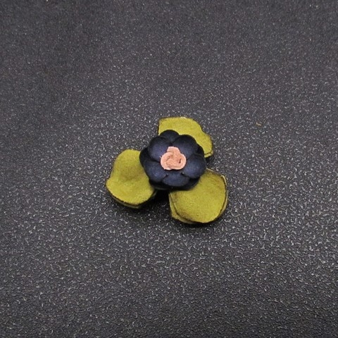 Cvjetna corsage broš, unisex, tkanina, vintage stil, tiskani dizajn