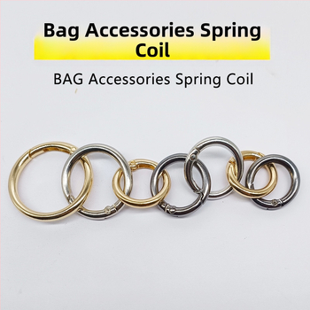 Atslēgu gredzens ar atsperes gredieniem — Materiāls: Cits; Pielietojums: Cits; Zīmols: Cits