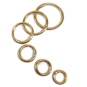 Atvērts metāla gredzens somu aksesuāriem, atslēgu piekari ar atsperes uzgalīti (Materiāls: Cits; Pielietojums: Cits; Zīmols: Cits)