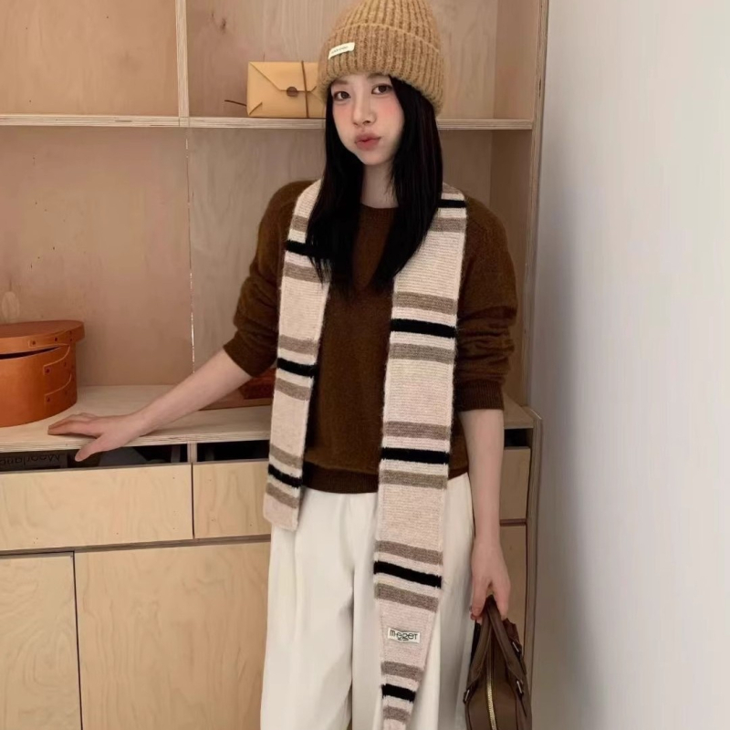 Šal warp-knit za zimu, održava toplinu, personalizirani trend stil, podrijetlo: Jinhua, izlazak jeseni 2025