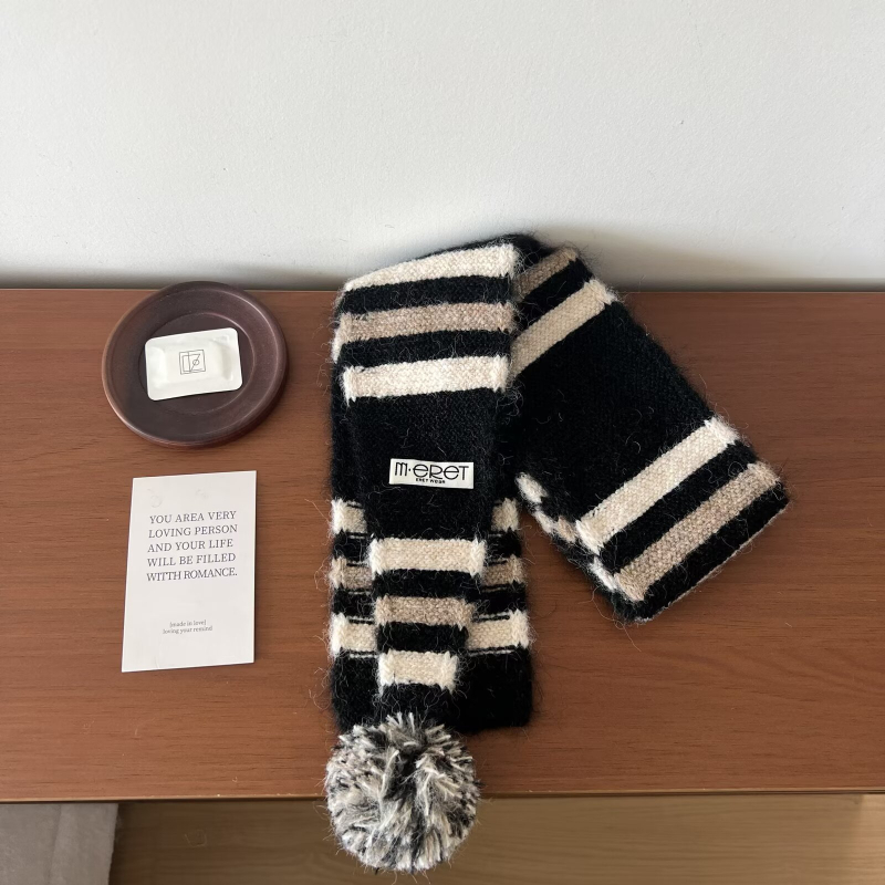 Šal warp-knit za zimu, održava toplinu, personalizirani trend stil, podrijetlo: Jinhua, izlazak jeseni 2025