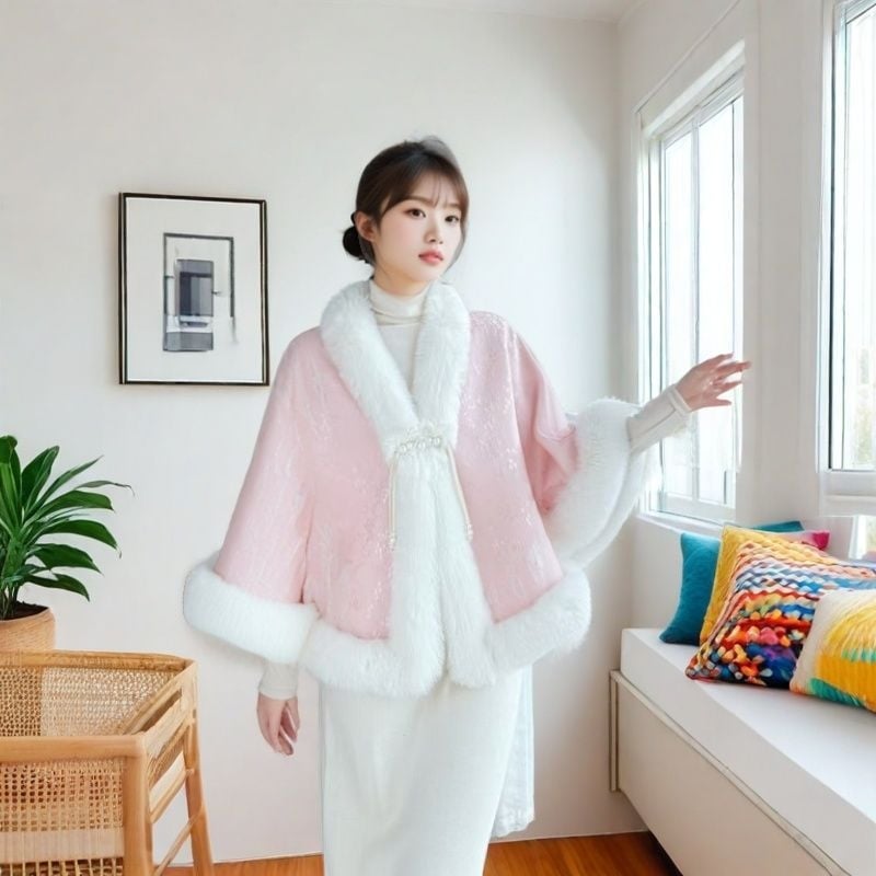 Rahvusliku stiiliga cape, polüestrist materjal, hoiab sooja sügis-talvel