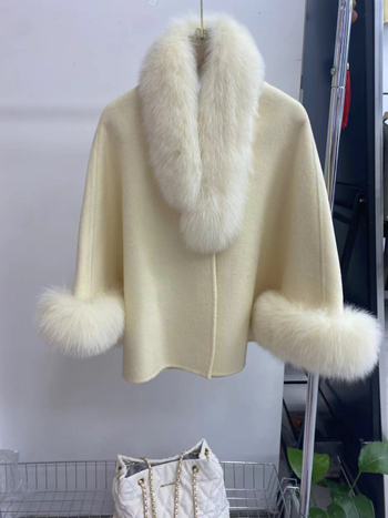 Moteriškas vilnos paltas kapės stiliumi, be rankovių, storas, laisvas kirpimas, vilnos-Lyocell mišinys