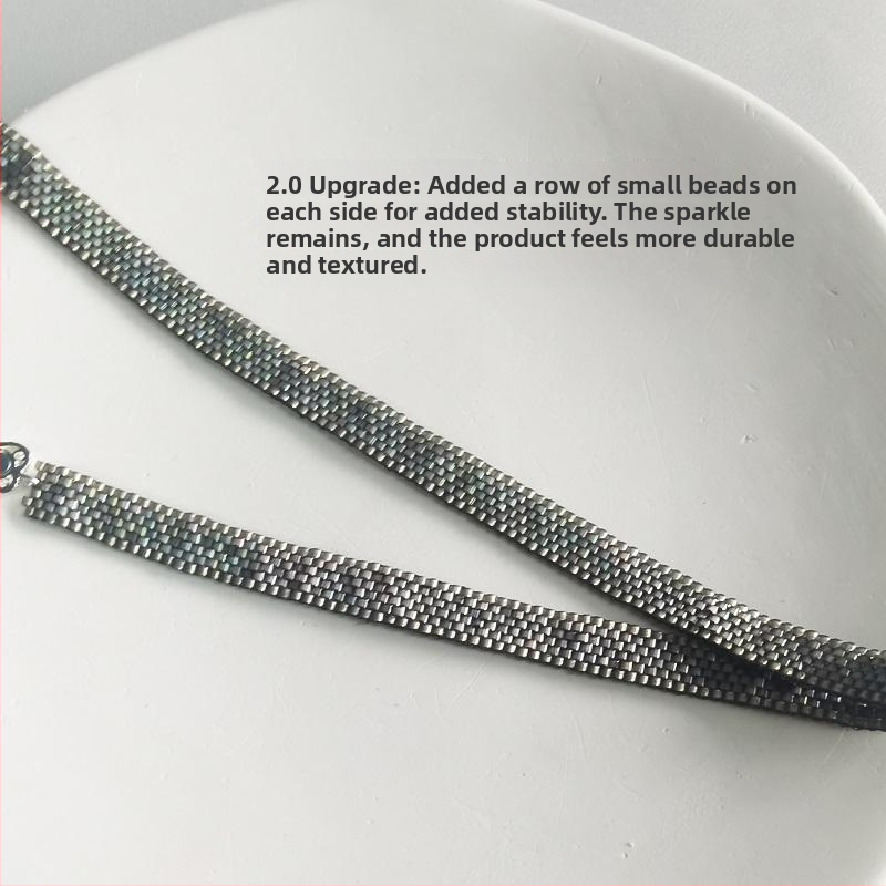 Minimalistinis antikvarinių karoliukų vėrinys-choker su elektroplakavimo apdaila