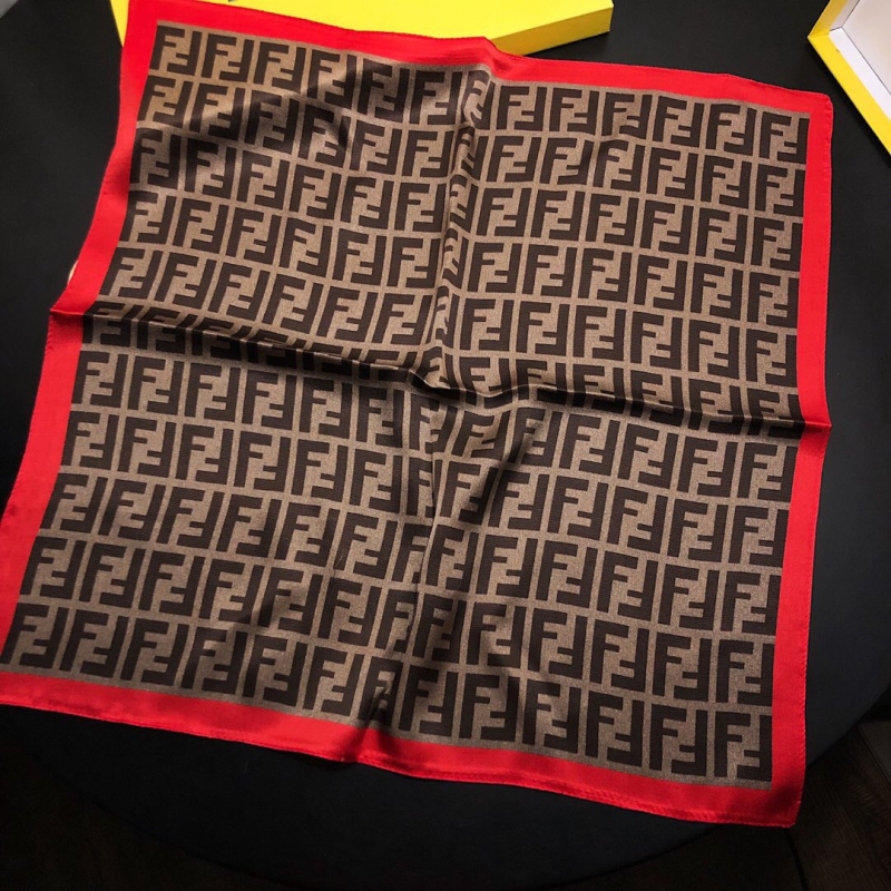 Малък квадратен шал от коприна – коприна от тутов шелкопряд, тъкане Warp knitting, пролетен сезон