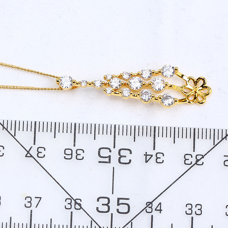 Ogrlica – legura s premazom srebra ili zlata; originalni dizajn; kategorija: ogrlica