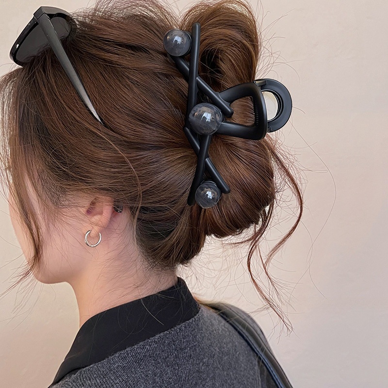 Щипка за коса с мъниста, клипс във формата на акула, за жени, стил ранна есен 2025