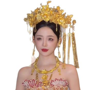 Булчински комплект за глава - сплавна корона в дворцов стил с флорална шарка, воал и фиби за коса (Пролет 2025)