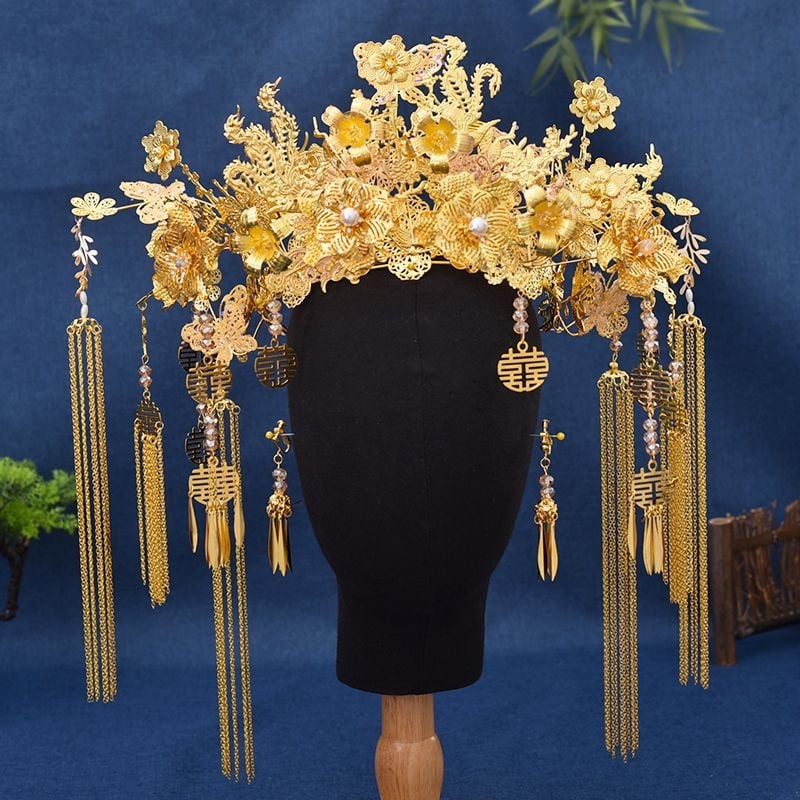 Булчински комплект за глава - сплавна корона в дворцов стил с флорална шарка, воал и фиби за коса (Пролет 2025)