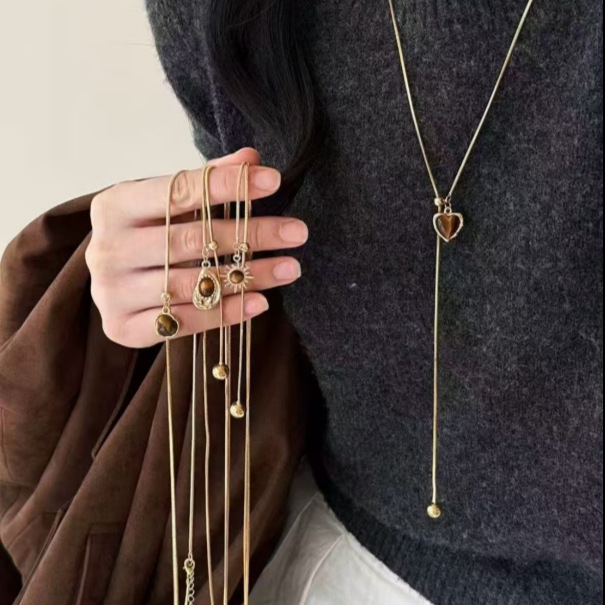 Tigriszem kőből készült nyaklánc, medál szív- és geometriai formával, elektroplatinált lánc, Maillard stílus, nőknek