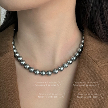 Mesterséges gyöngyökből készült nyaklánc üveggyöngy medállal — gyöngy lánc, U-alakú, geometrikus stílus, elektroplakolt felület