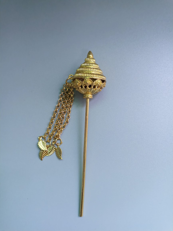 Juukseklips peakatte aksessuaarina — rahvuslik stiil, naine, segu, elektroplating, Monolith