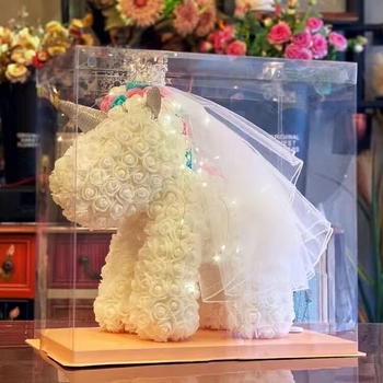 Örök rózsa unikornissal – ajándék lányoknak, tanárnőnek és az egész osztálynak; születésnapra, diplomaosztóra és utazás emlékére.