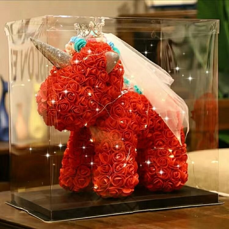 Örök rózsa unikornissal – ajándék lányoknak, tanárnőnek és az egész osztálynak; születésnapra, diplomaosztóra és utazás emlékére.