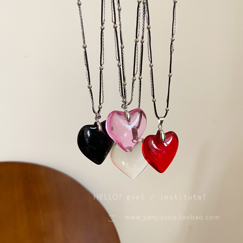 Colier cu pandantiv inimă, în stil INS coreean, transparent, lanț lung pentru pulovere (Material: aliaj; Pietre: Rhinestone; Cod produs: TO-7524; Primăvara 2025)