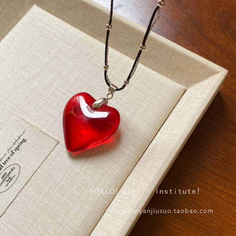 Colier cu pandantiv inimă în stil INS, aliaj, Rhinestones încrustate, tricot manual, To-7524, Primăvara 2025