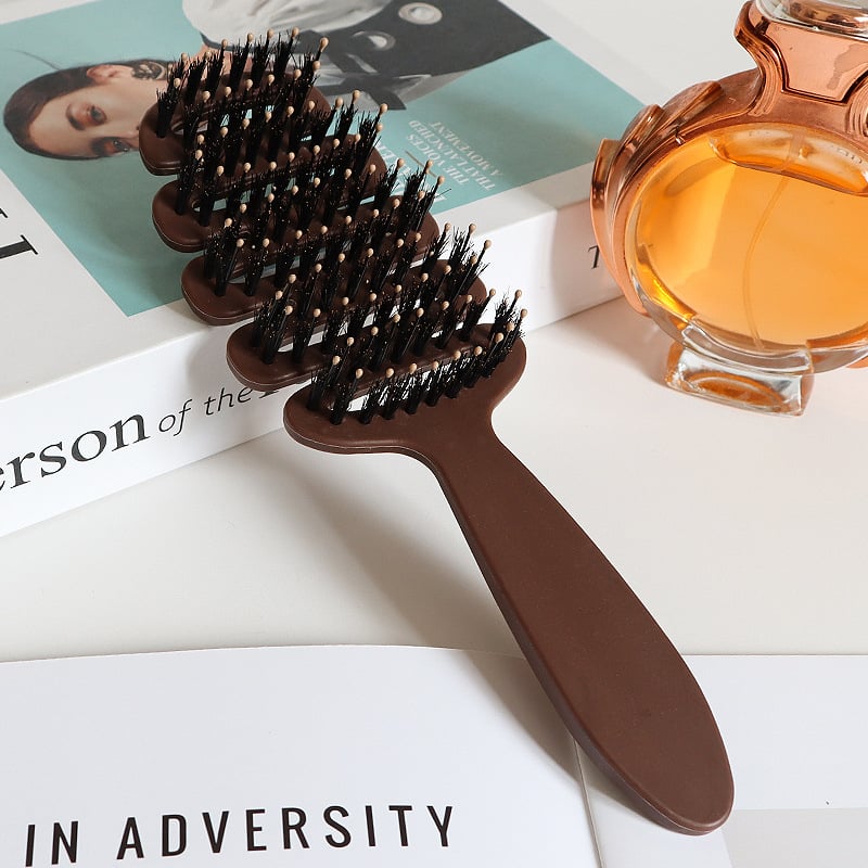 Visokokvalitetan češalj za kosu za kovrče i putovanja; plastični materijal; nije uvezeno; pogodan za opću populaciju