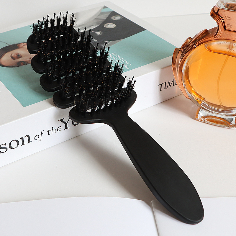 Visokokvalitetan češalj za kosu za kovrče i putovanja; plastični materijal; nije uvezeno; pogodan za opću populaciju