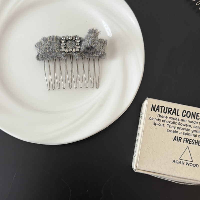 Greb za kosu u obliku mašne, ručno izrađen, mješavina materijala, za žene, Zima 2025