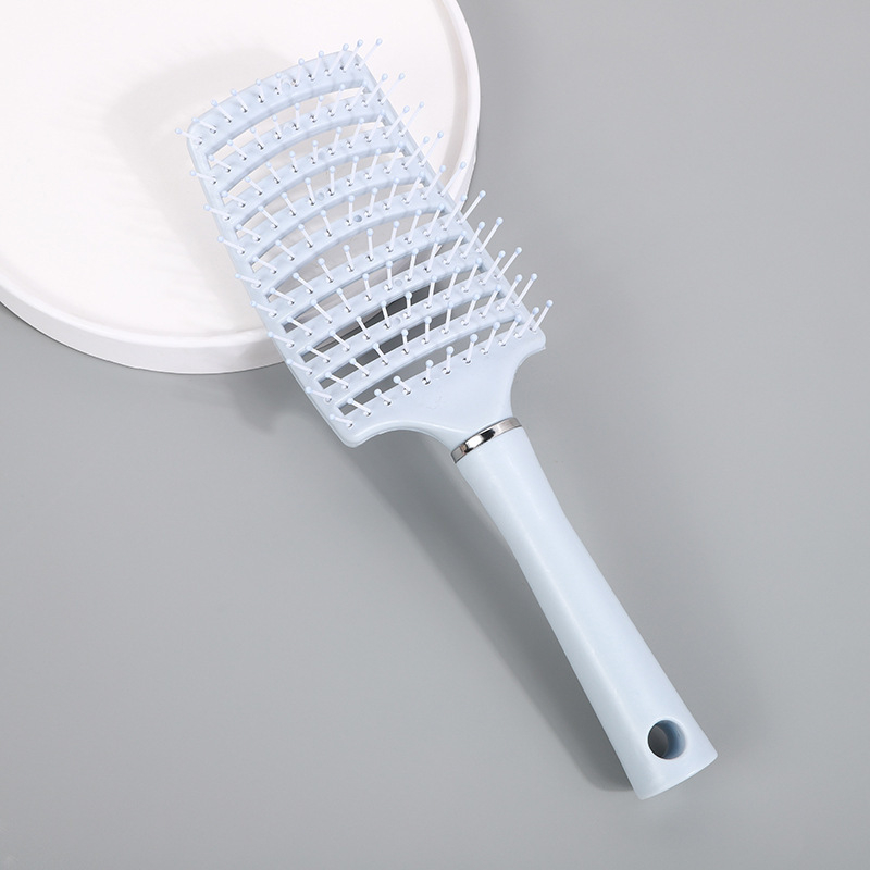 Uvijeni češalj za stiliziranje kose i masažu vlasišta – ABS materijal, elektroplirano završna obrada, glatki zubi