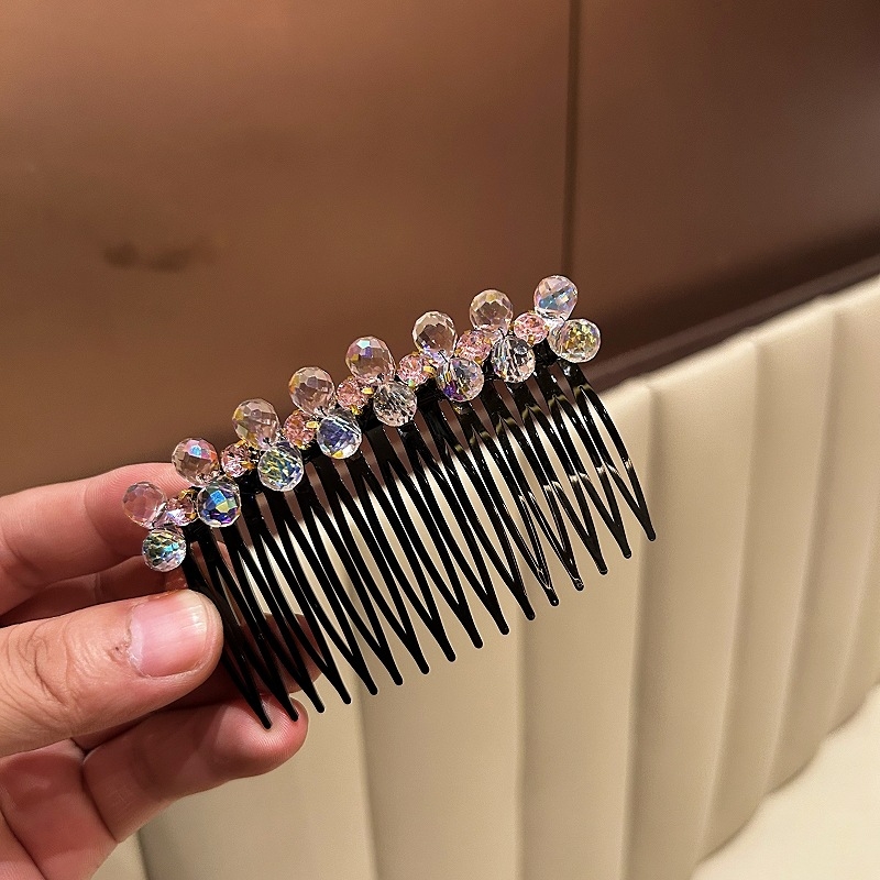 Ukosnica za kosu – Geometrijski kristal, ručni rad, plastika/smola, korejski stil (Materijal: plastika/smola; Stil: korejski; Oblik: geometrijski; Obrada: ručni rad; Vrsta kristala: kristal)