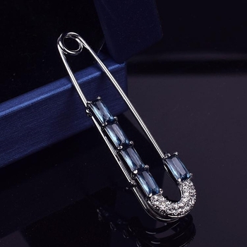 Accesorii: Chest Pin, formă stea, aliaj zinc, placare electrolitică, strângere talie