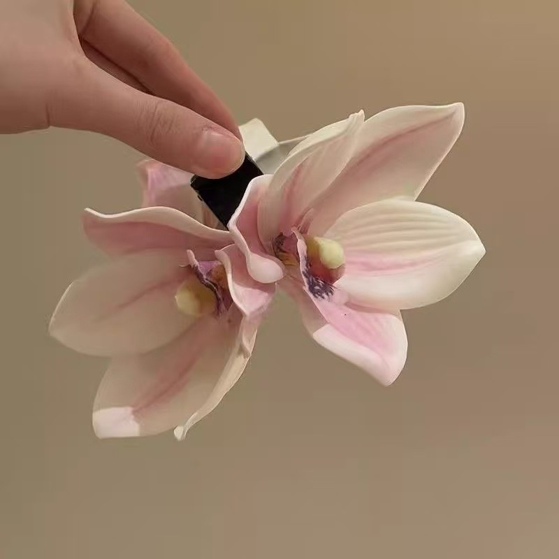 Hajcsipesz gyantából Cymbidium orchidea alakú fogóval, kézzel készített, shark clip típusú, nőknek, 2025 tavasz, pásztor stílus – friss és édes