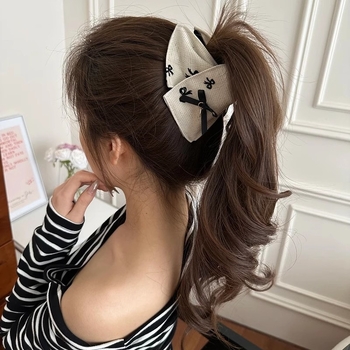 Gripper hajcsat francia masni stílusban | Szövet anyag | Kéziműves | Nőknek | 2025 tavasz