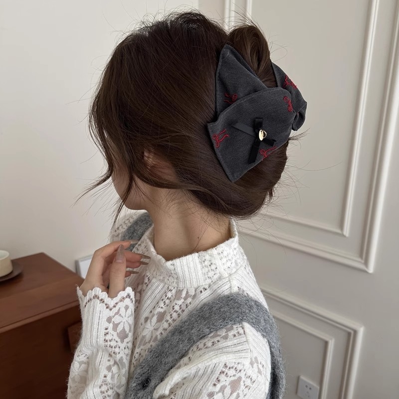 Gripper hajcsat francia masni stílusban | Szövet anyag | Kéziműves | Nőknek | 2025 tavasz