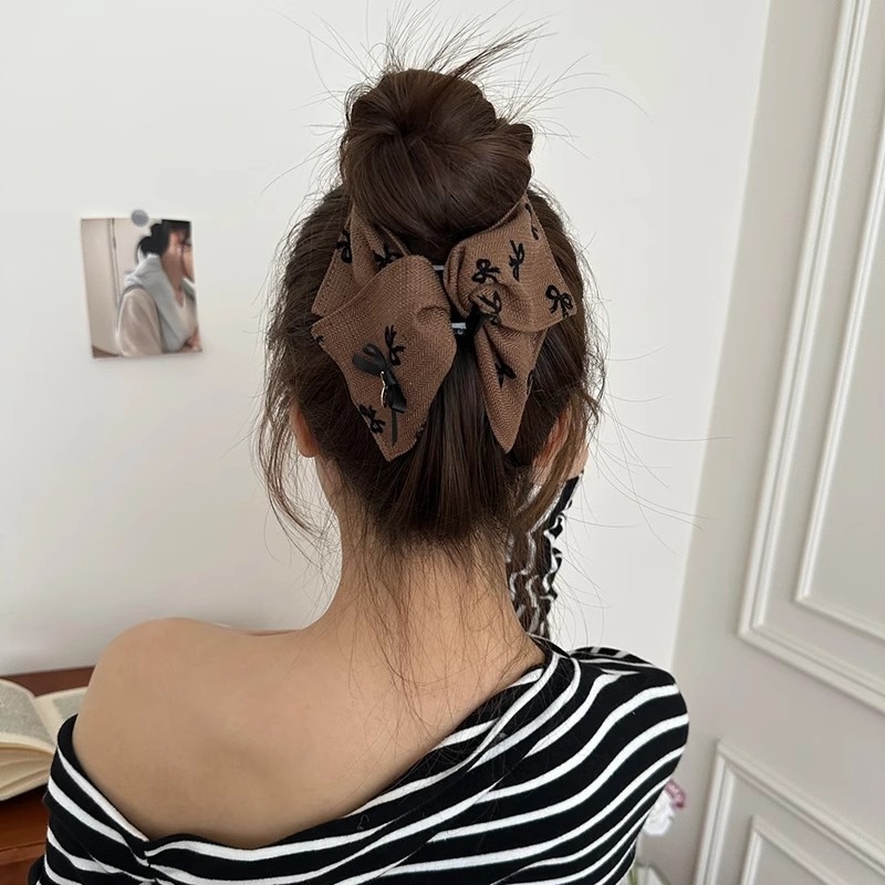 Gripper hajcsat francia masni stílusban | Szövet anyag | Kéziműves | Nőknek | 2025 tavasz