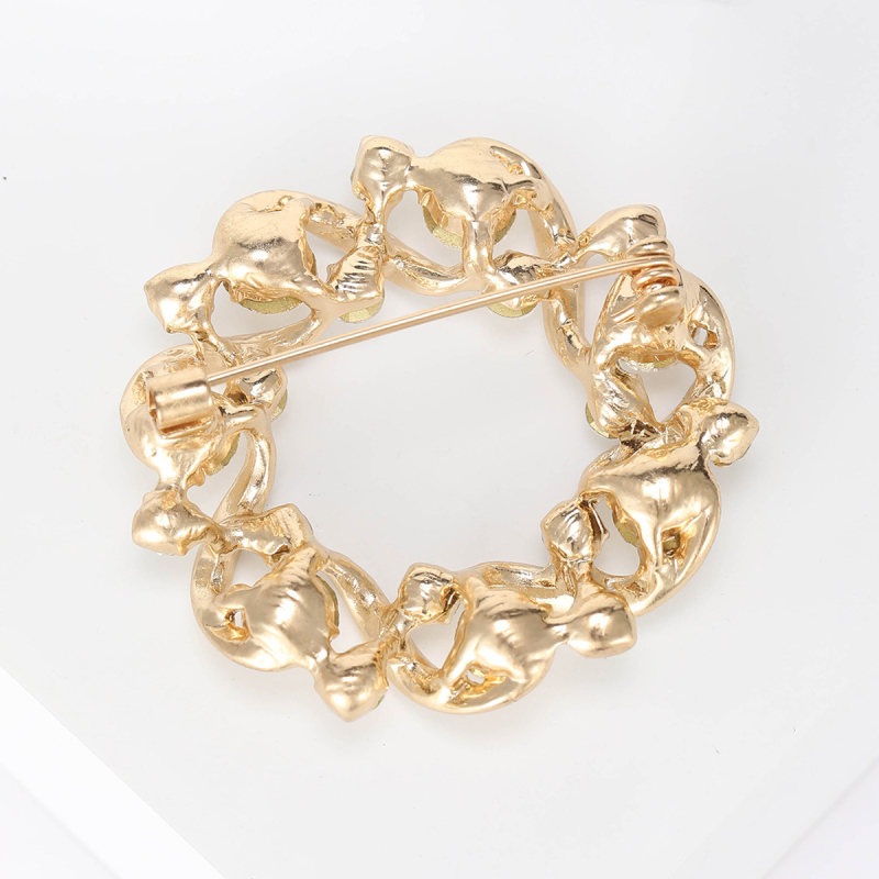 Broš od Rhinestone serije; legura materijala; Beautiful Berry Jewelry; dekorativni dodatak; podrijetlo Yiwu.