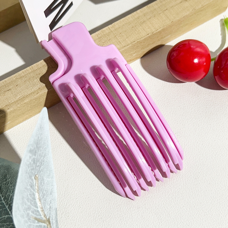 Qirui plastikust juukseju juurtele stiilklips – universaalne, geomeetriline kuju, stantsimise tehnoloogia